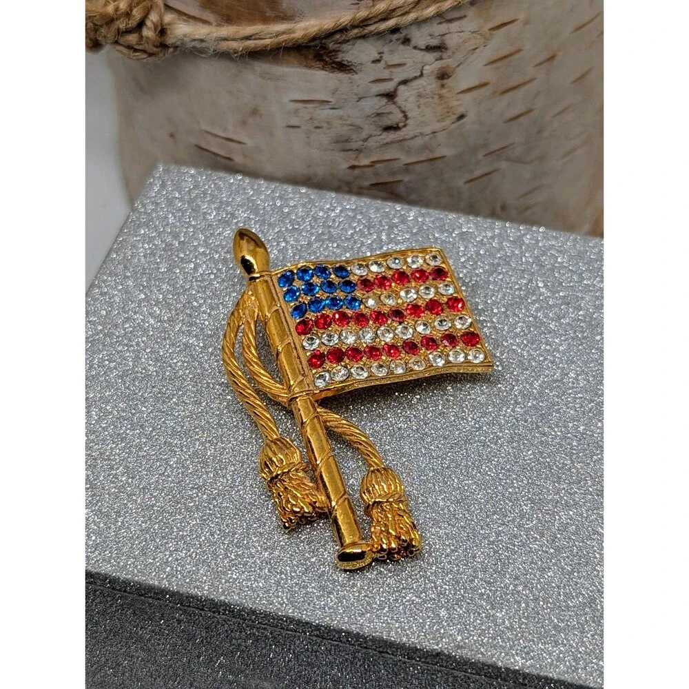 Joseph Cleary Vintage 1950s US Flag Brooch Pendant